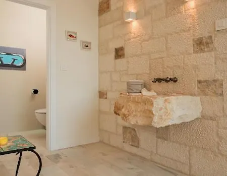 Σπίτι διακοπών A Luxirous 6-Bedroom House