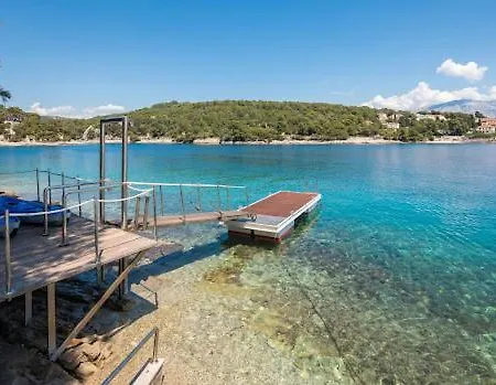 Hébergement de vacances A Luxirous 6-Bedroom House